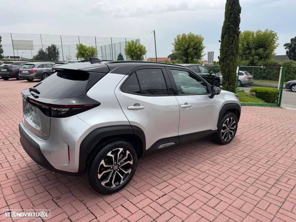 Toyota Yaris Cross 1.5 HDF Comfort Plus AWD - 16