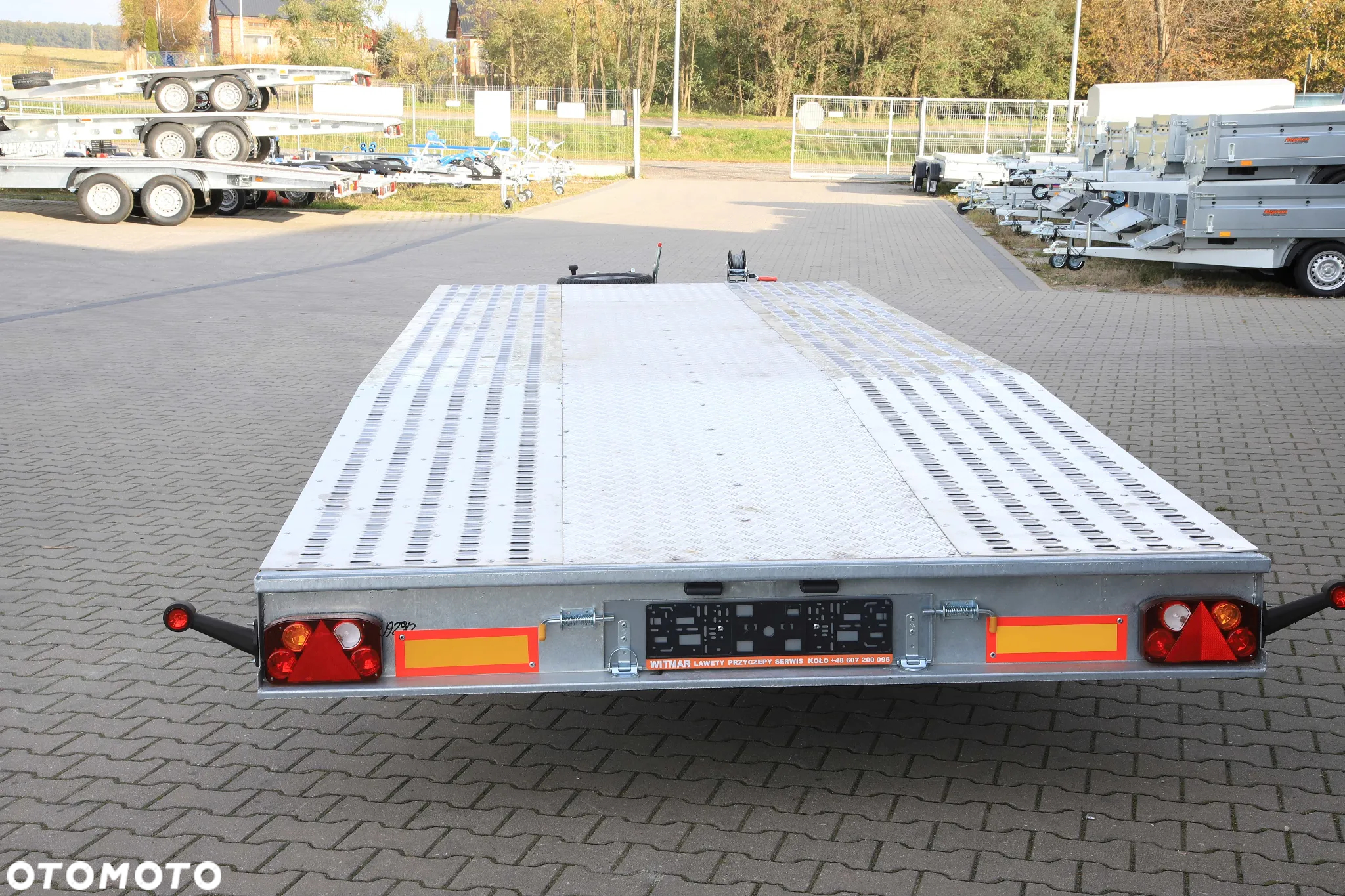 Niewiadów Jupiter kolorowa blenda 5.5x2.1 wypełnienie alu ryfel 3 osie koła 195R13C DMC 3500 kg - 9