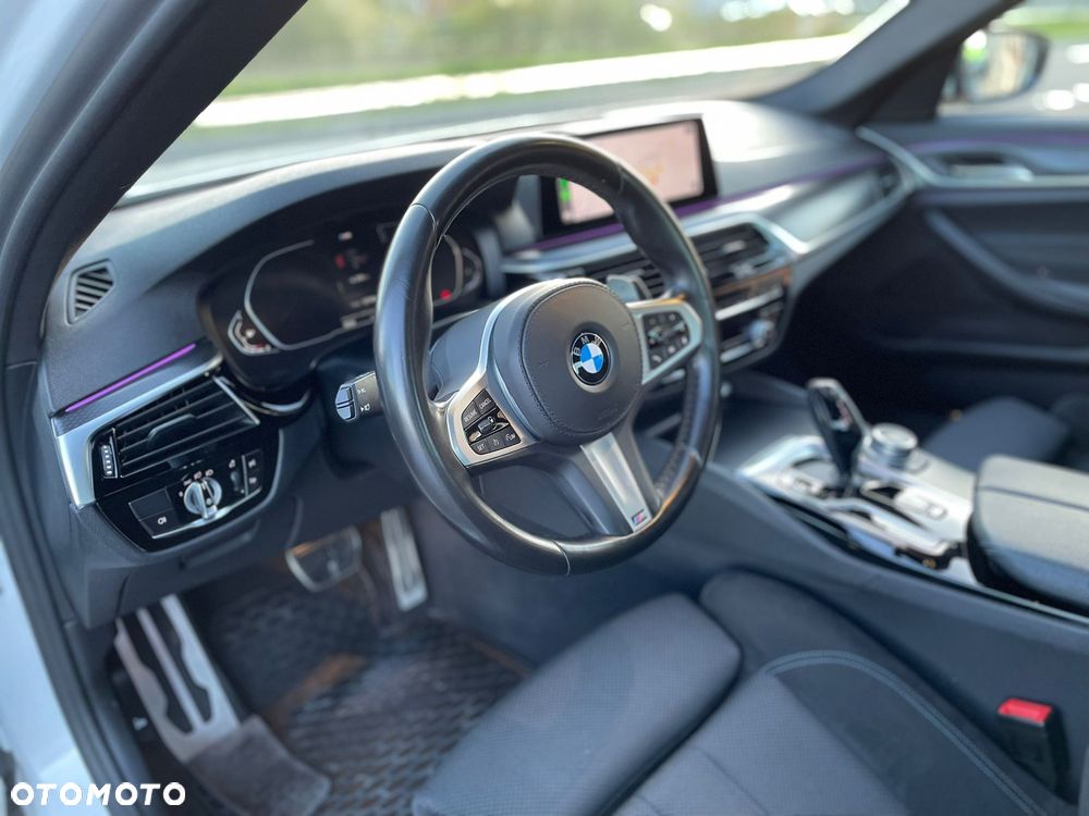 BMW Seria 5 520i GPF M Sport sport - 15