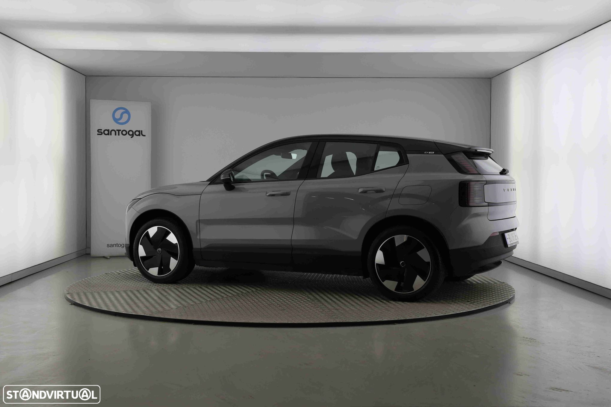 Volvo EX30 69 kWh Single Motor Extended Range Plus - 4