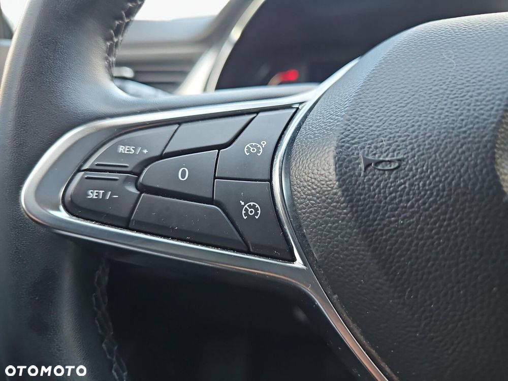 Renault Captur - 16