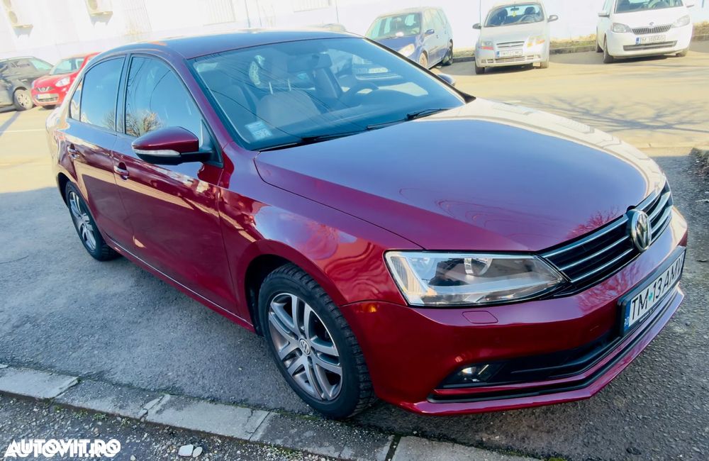 Volkswagen Jetta - 8