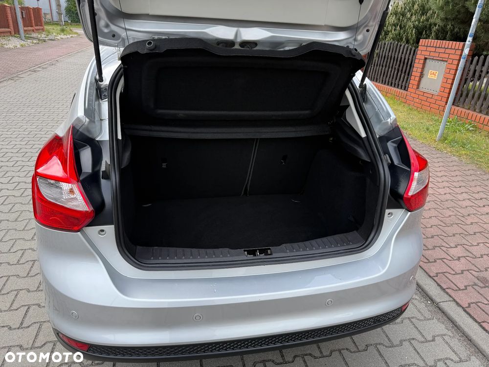 Ford Focus - 25