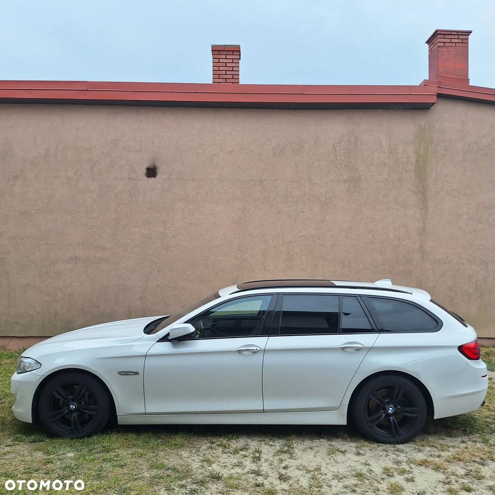 BMW Seria 5 530d Sport-Aut - 4