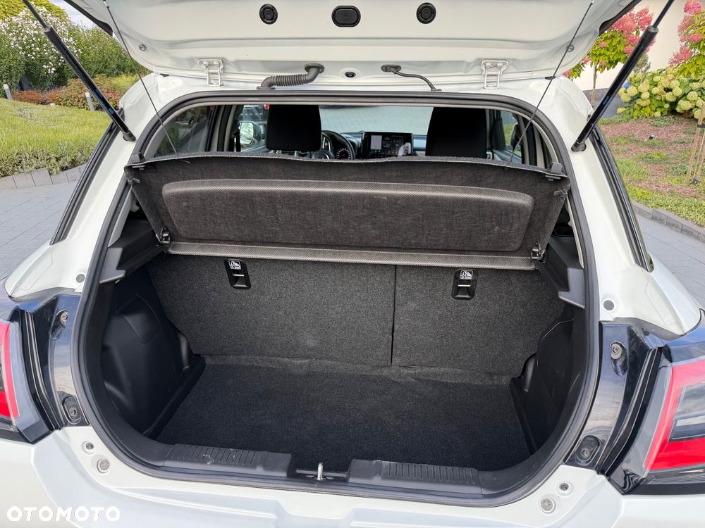 Suzuki Swift 1.2 Dualjet SHVS Premium Plus CVT - 23