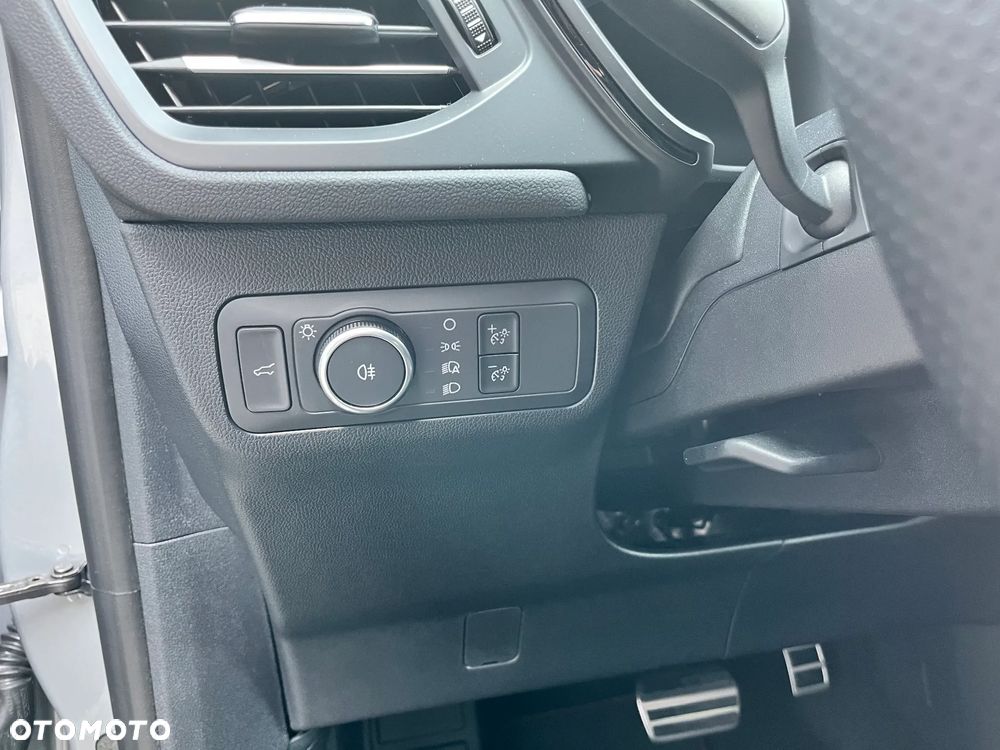 Ford Kuga 1.5 EcoBoost FWD ST-Line X - 25