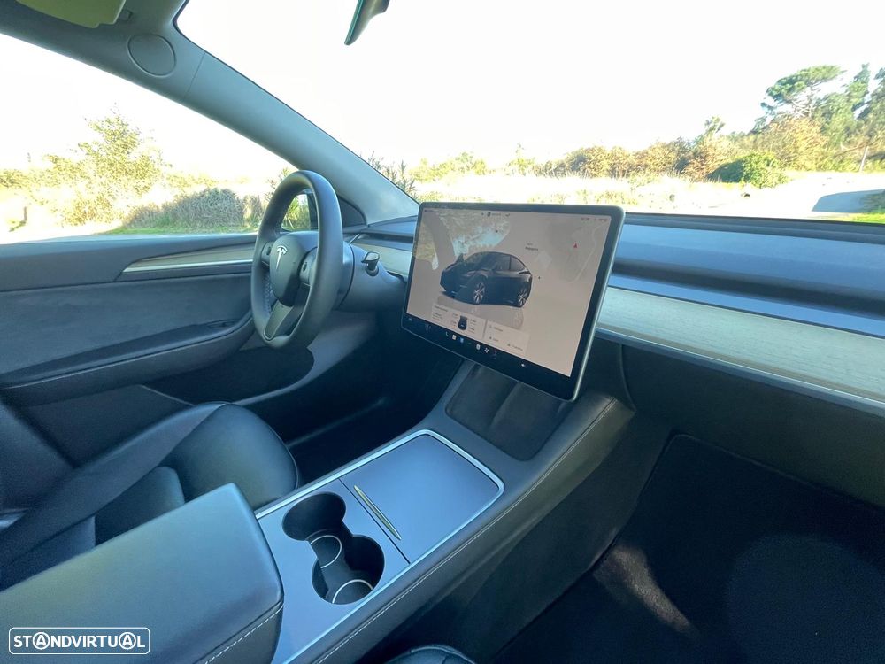 Tesla Model Y RWD - 33