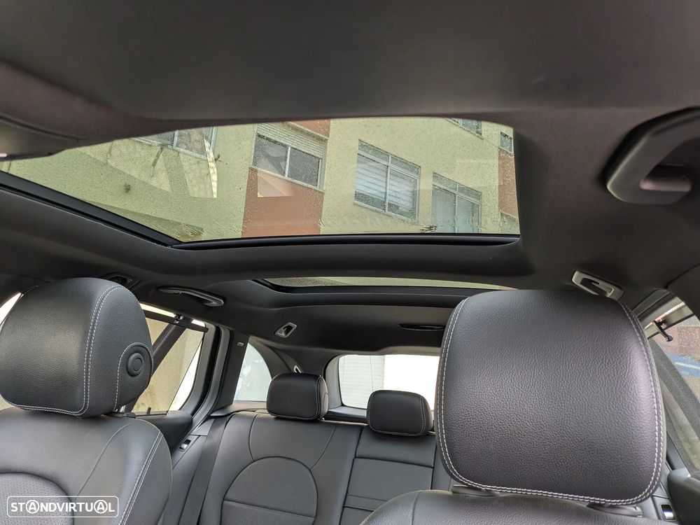 Mercedes-Benz C 300 BlueTEC Hybrid AMG Line - 10