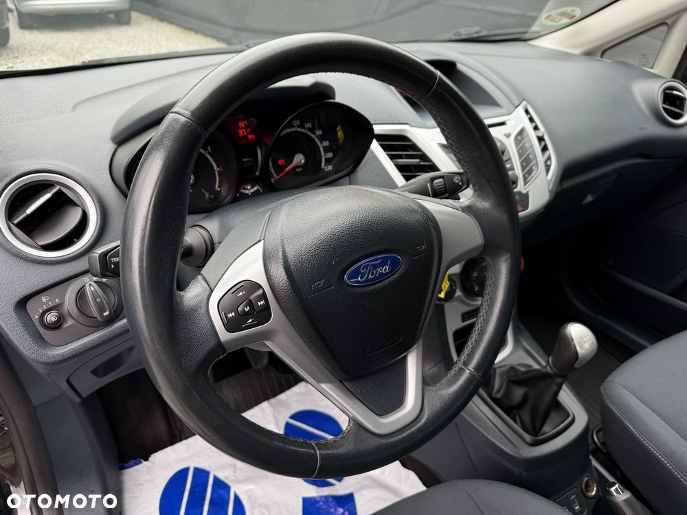 Ford Fiesta 1.25 Viva - 23