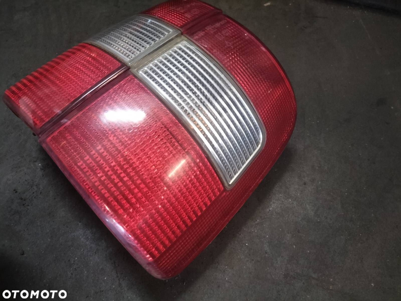 KOMPLETNY TYŁ KLAPA BAGAŻNIKA ZDERZAK TYŁ LAMPY EVASION I LIFT KMPD - 3