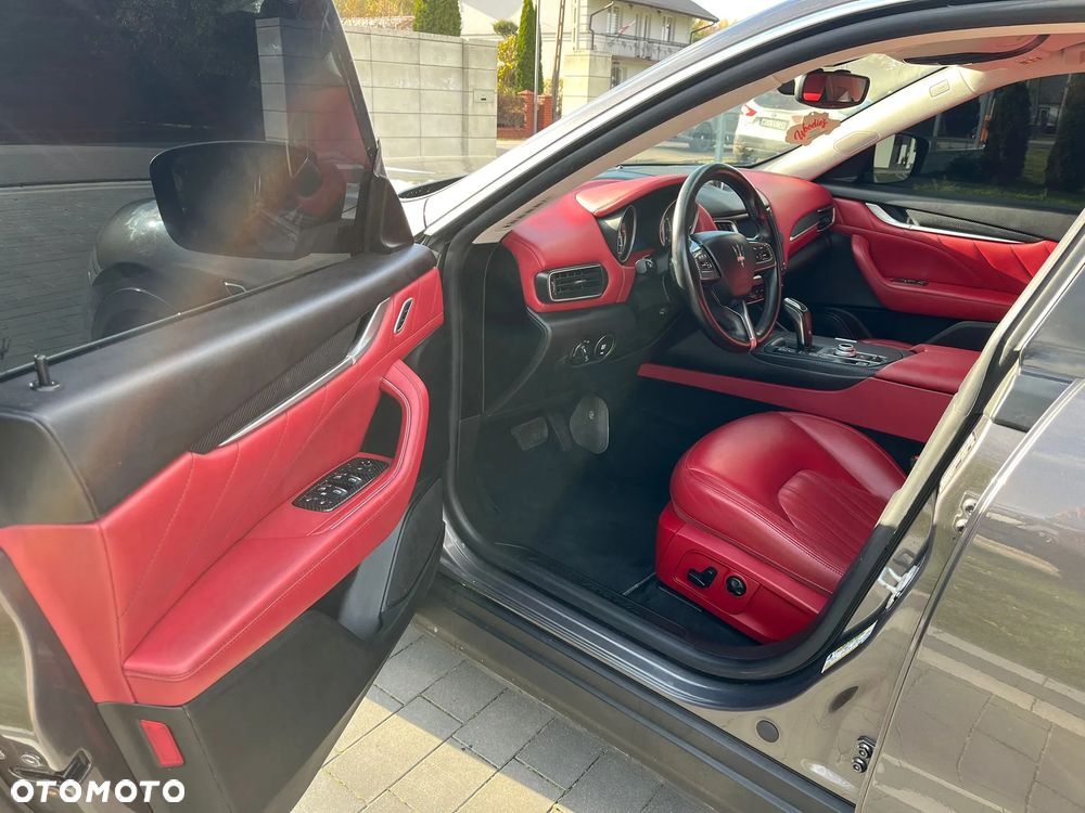 Maserati Levante Granlusso - 19