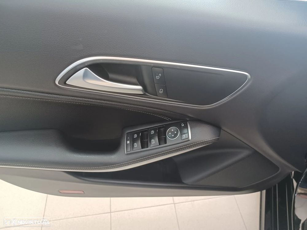 Mercedes-Benz CLA 180 d Shooting Brake Urban - 22