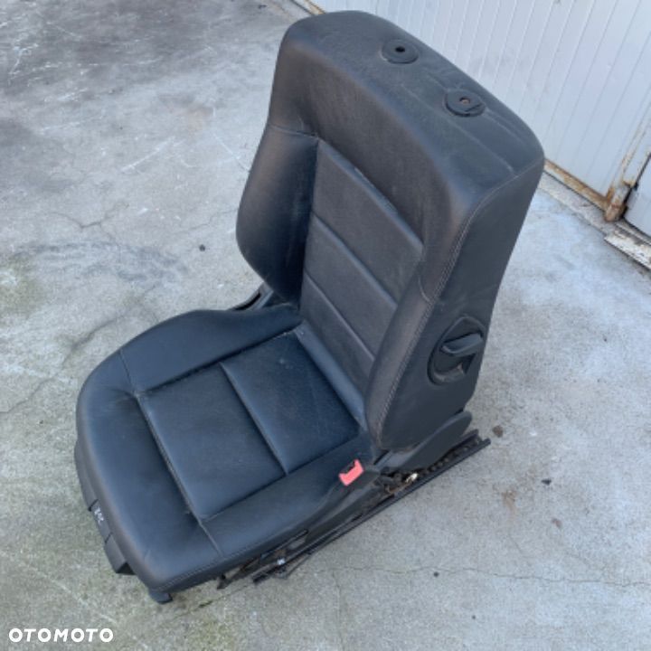 mercedes e 212 fotel fotele poduszka air bag zagłówek plecy PRAWY - 4