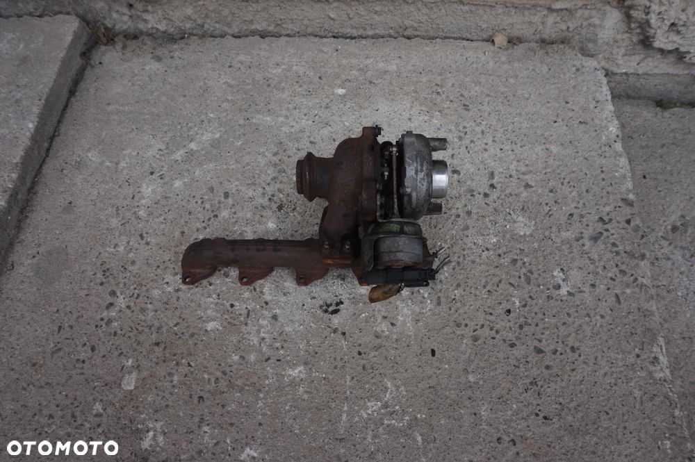 TURBINA 1.6 E-HDI VOLVO C30 S40 V40 V50 9686120680-06 - 1