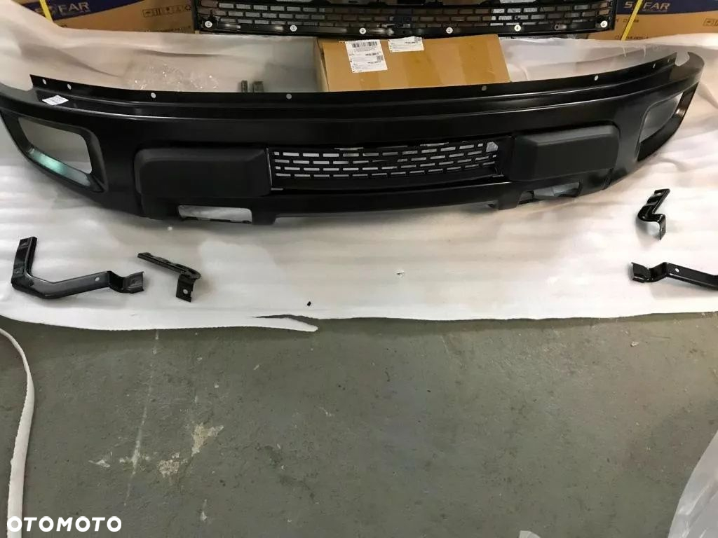 Nakładka zderzaka Ford F150 Raptor SVT 09-14r RH - 6