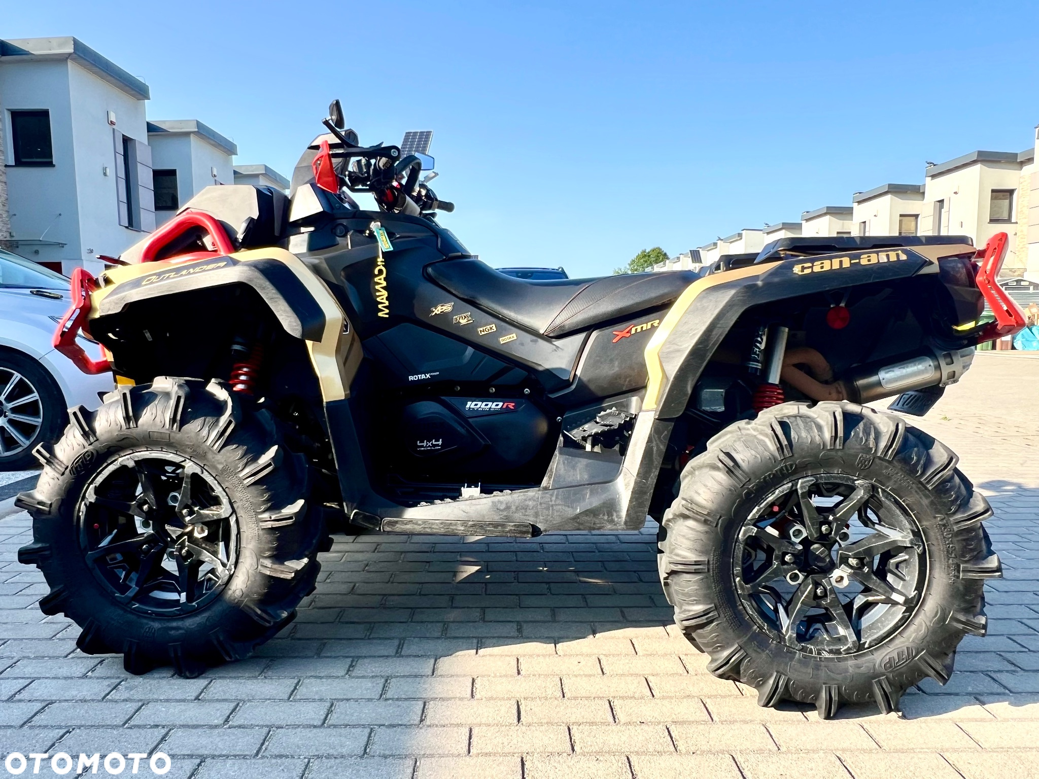 Can-Am Outlander Max - 10