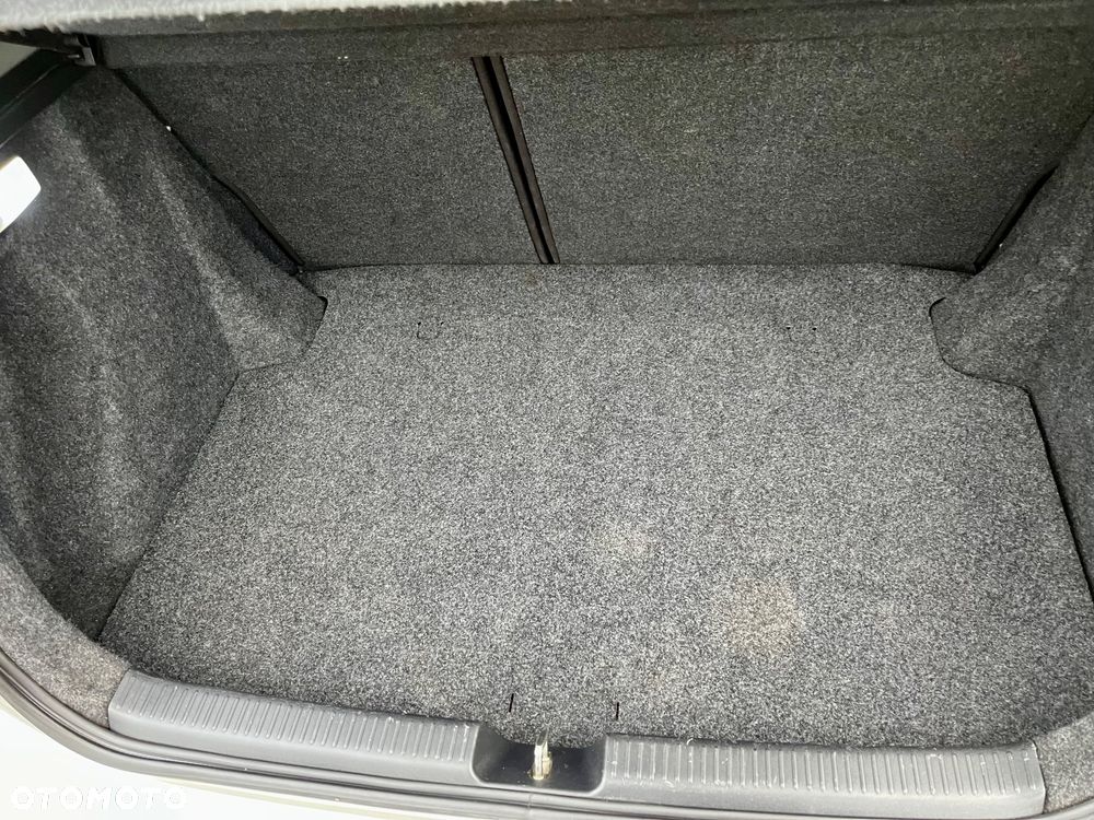 Toyota Corolla 1.4 D-4D - 14