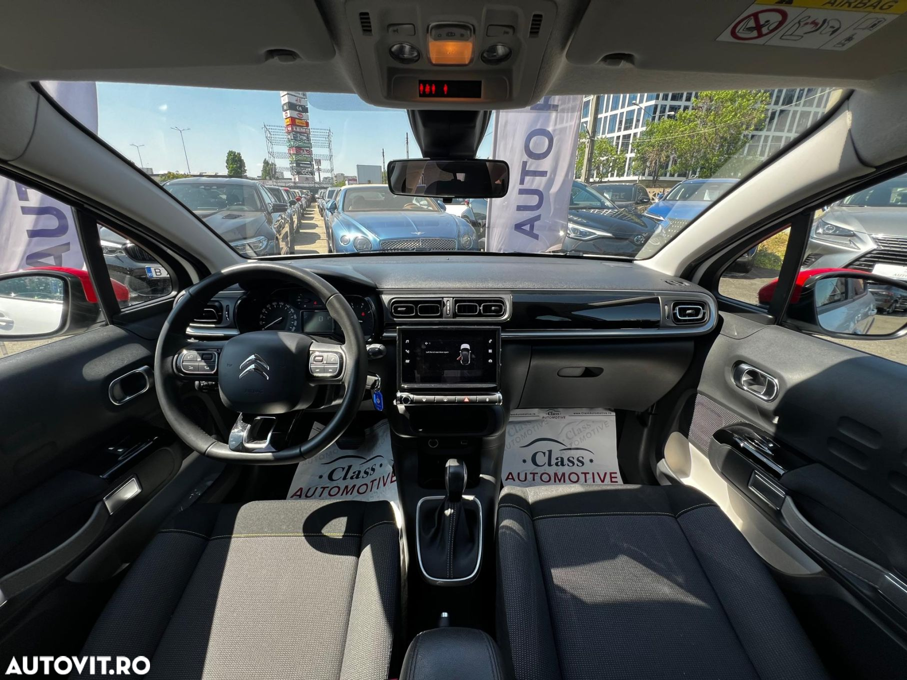 Citroën C3 1.2 PureTech S&S EAT Shine - 13
