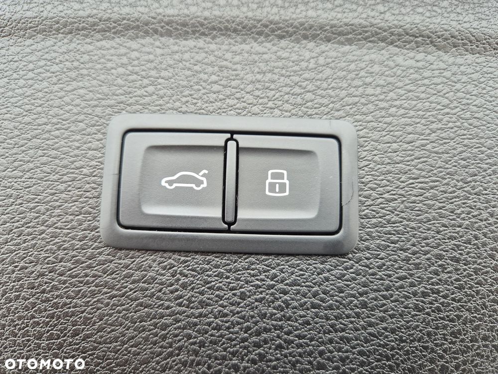 Audi Q5 40 TDI quattro S tronic S line - 37