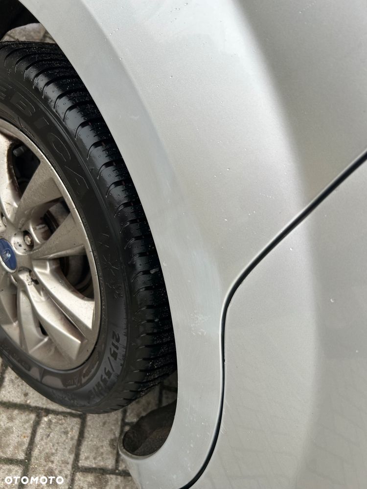 Ford Mondeo 1.6 T Ghia - 9
