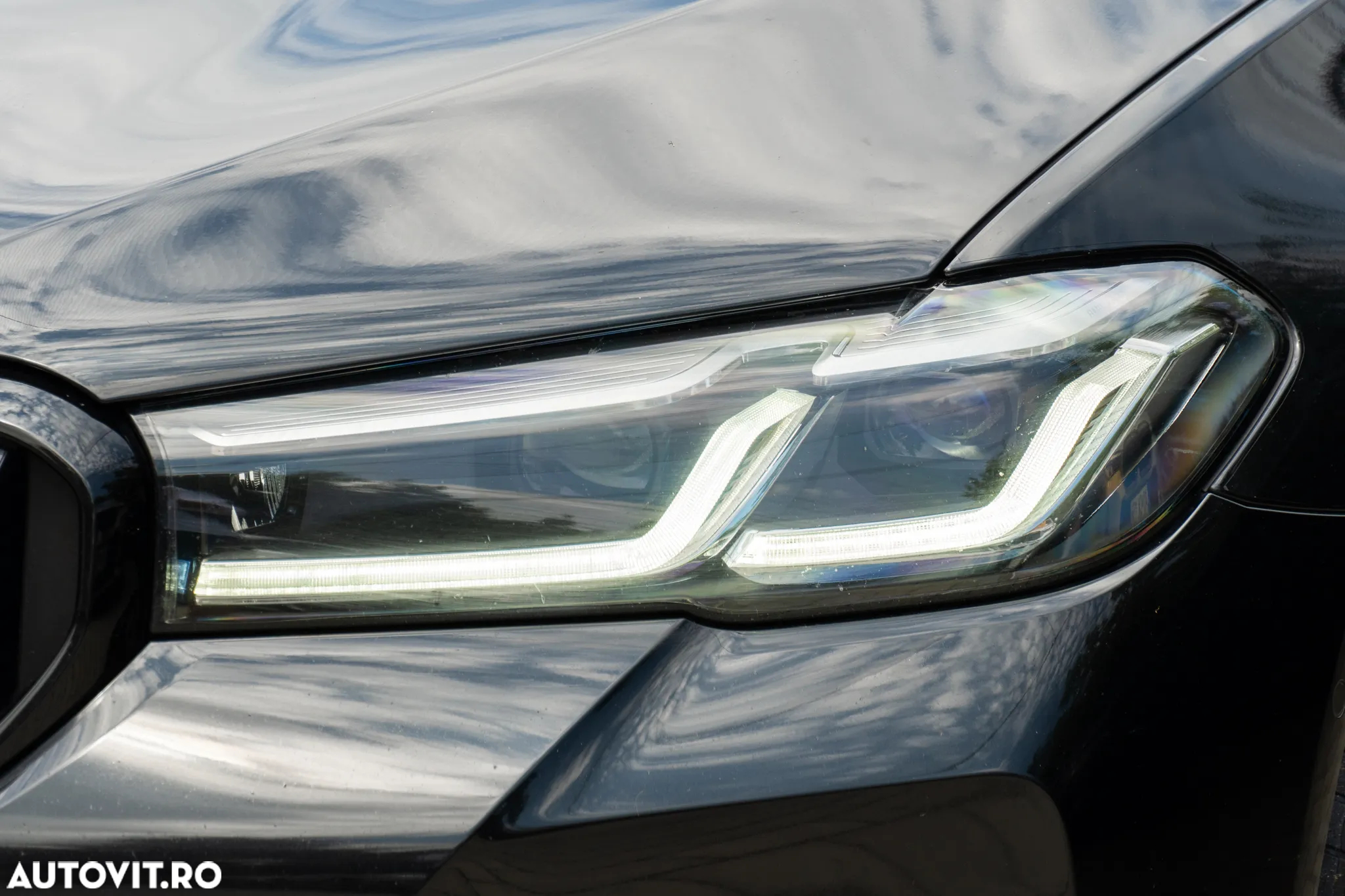 BMW Seria 5 530e xDrive AT PHEV - 29