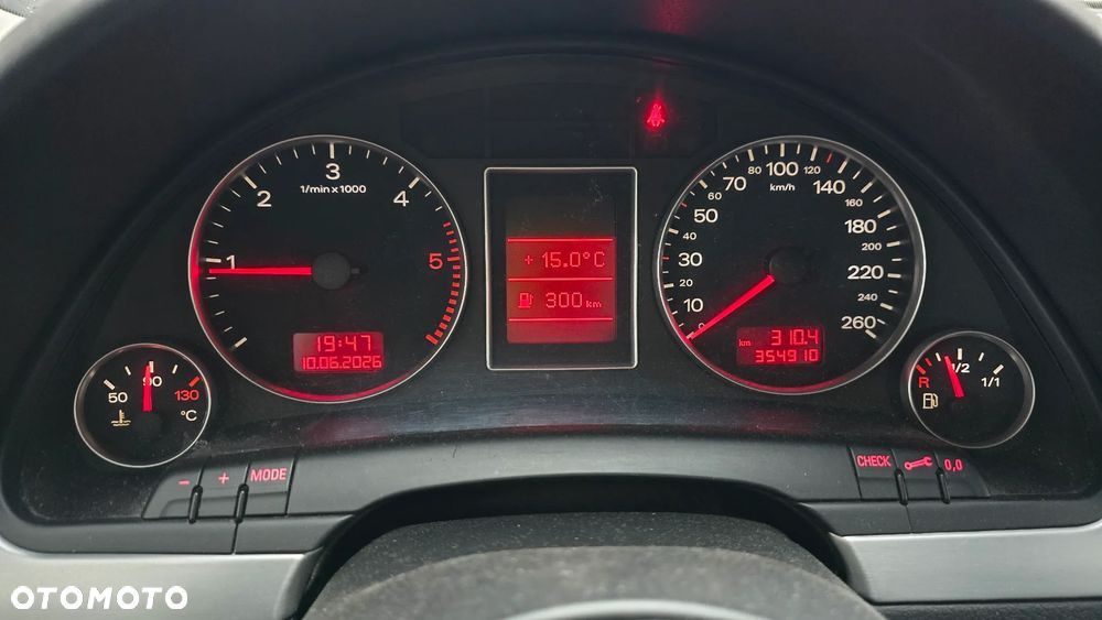 Audi A4 Avant 2.0 TDI DPF - 11