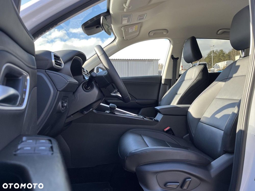 MG ZS Hybrid+ - 23