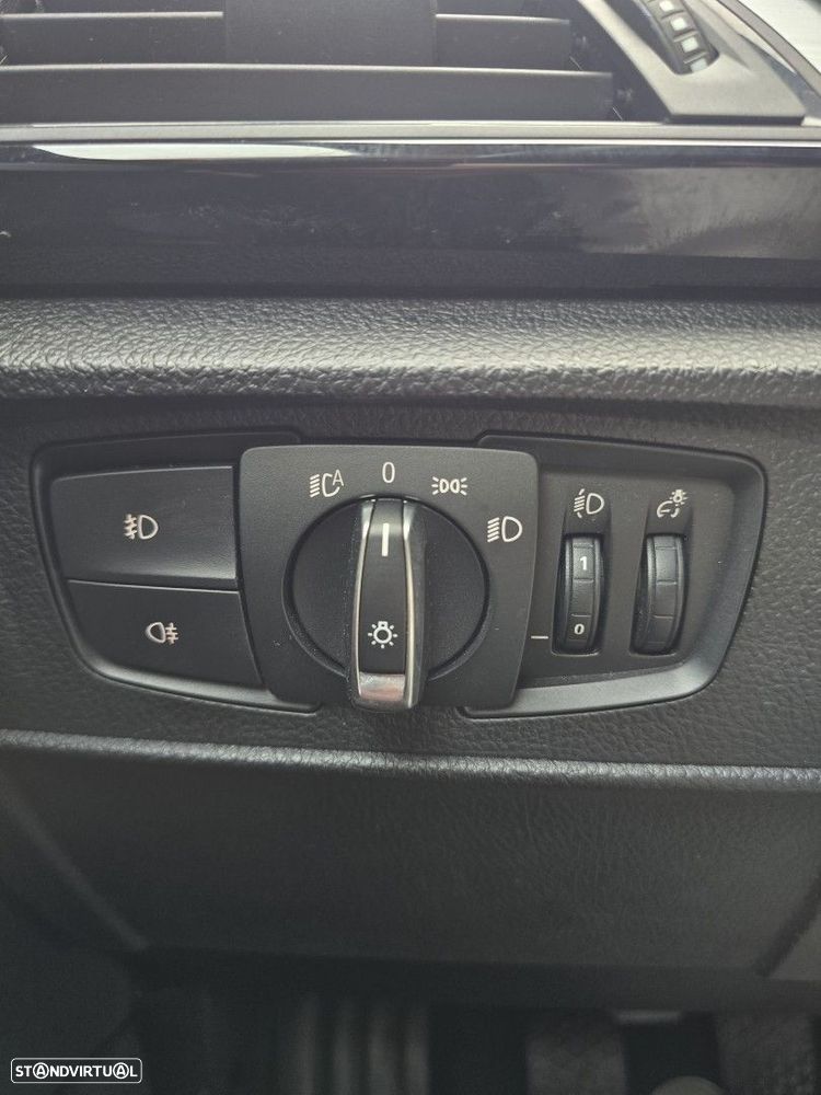 BMW 116 d EDynamics Line Sport — fotografia 19