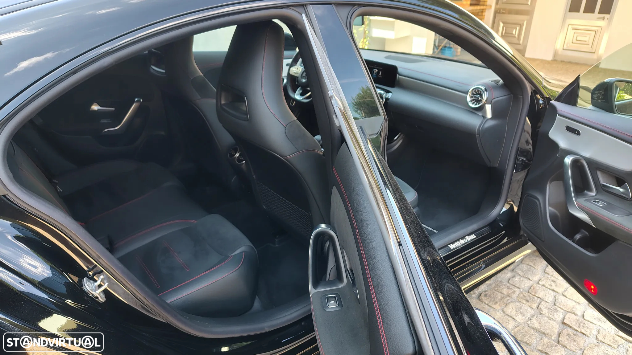 Mercedes-Benz CLA 250 - 12