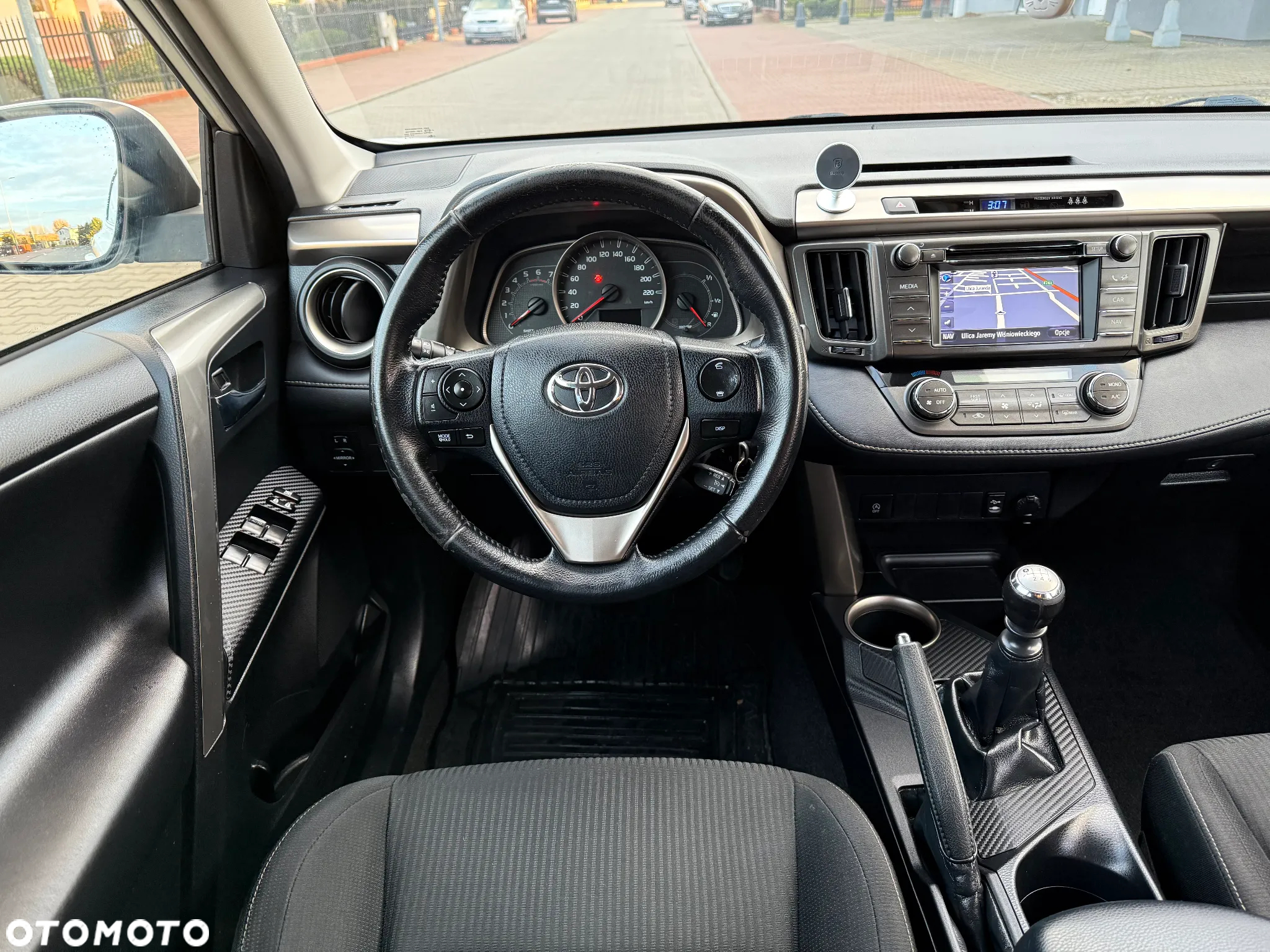 Toyota RAV4 2.0 D-4D Active - 23