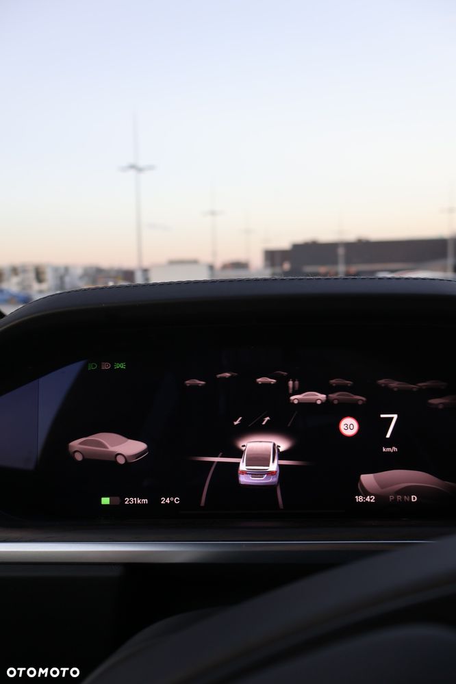 Tesla Model X Long Range AWD - 24