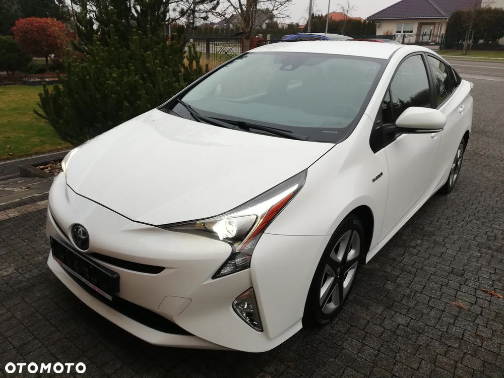 Toyota Prius - 5