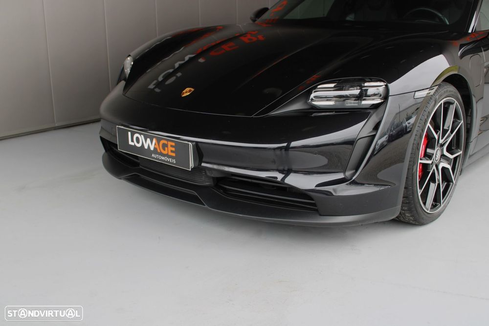 Porsche Taycan 4S - 37