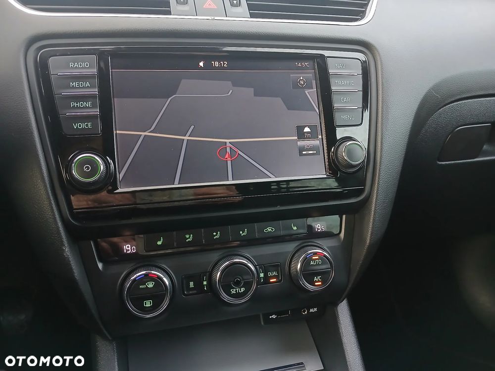 Skoda Octavia 2.0 TDI Elegance - 23