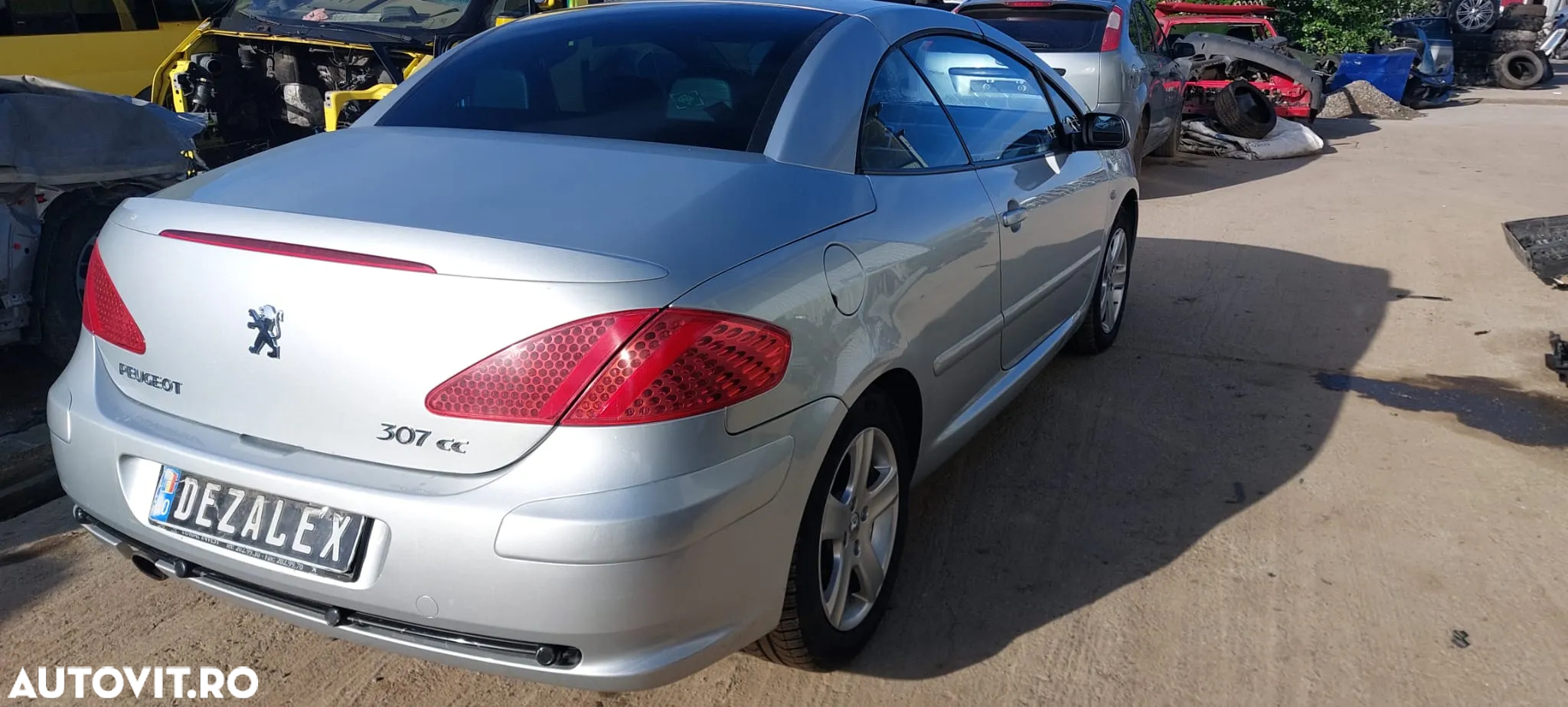 Dezmembrari Peugeot 307 cc 2004 2.0 benzina RFN - 3