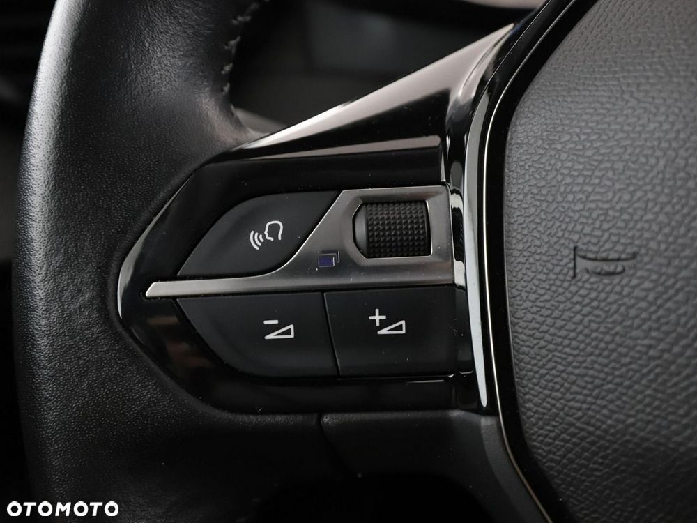 Peugeot 2008 Allure - 33