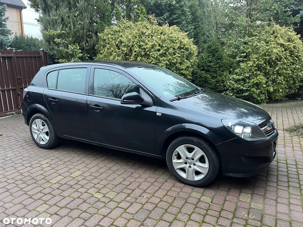 Opel Astra 1.6 Enjoy - 1