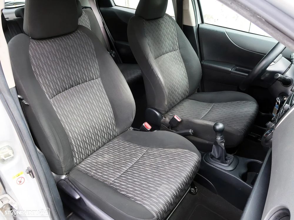 Toyota Yaris 1.0 VVT-i ACtive+AC - 14