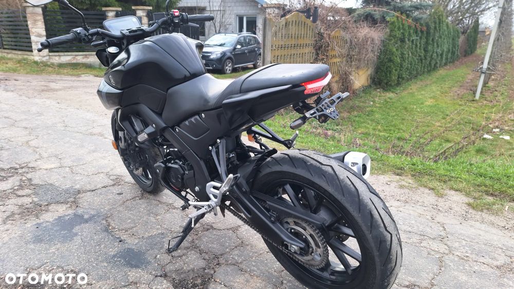 Yamaha MT - 22