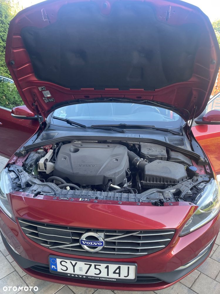 Volvo V60 D3 Drive-E Momentum - 11