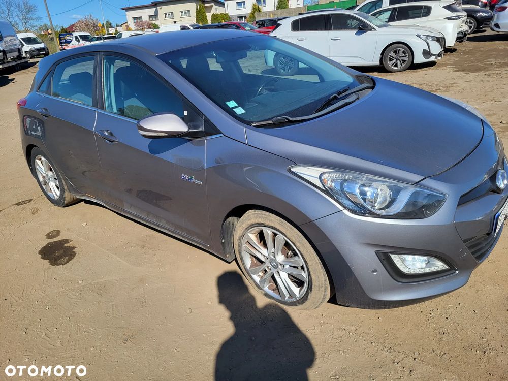 Hyundai i30 blue 1.6 CRDi Trend - 20