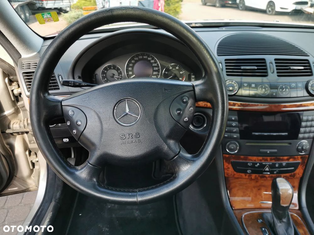 Mercedes-Benz Klasa E - 36