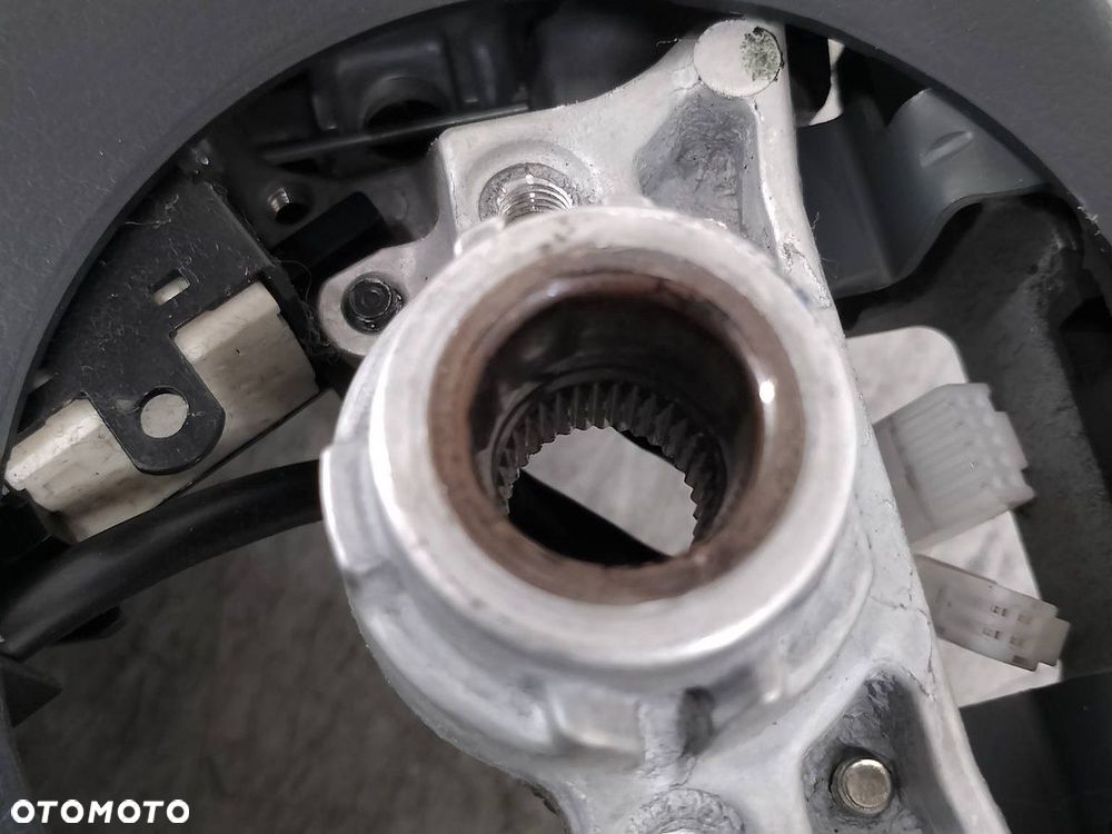 KIEROWNICA MULTIFUNKCYJNA TOYOTA AVENSIS III T27 45100-05750-A - 4