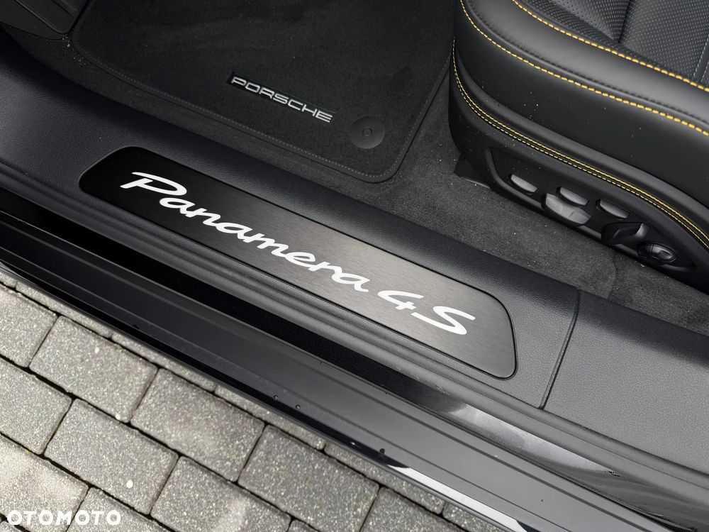 Porsche Panamera 4S E-Hybrid - 39