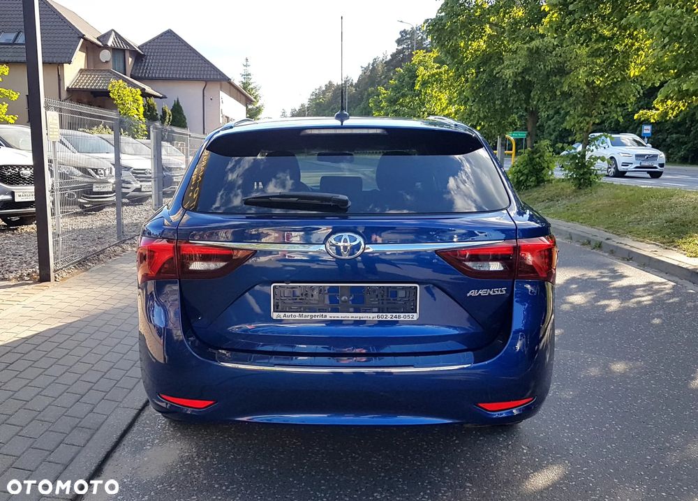 Toyota Avensis Touring Sports 1.8 Team Deutschland - 33
