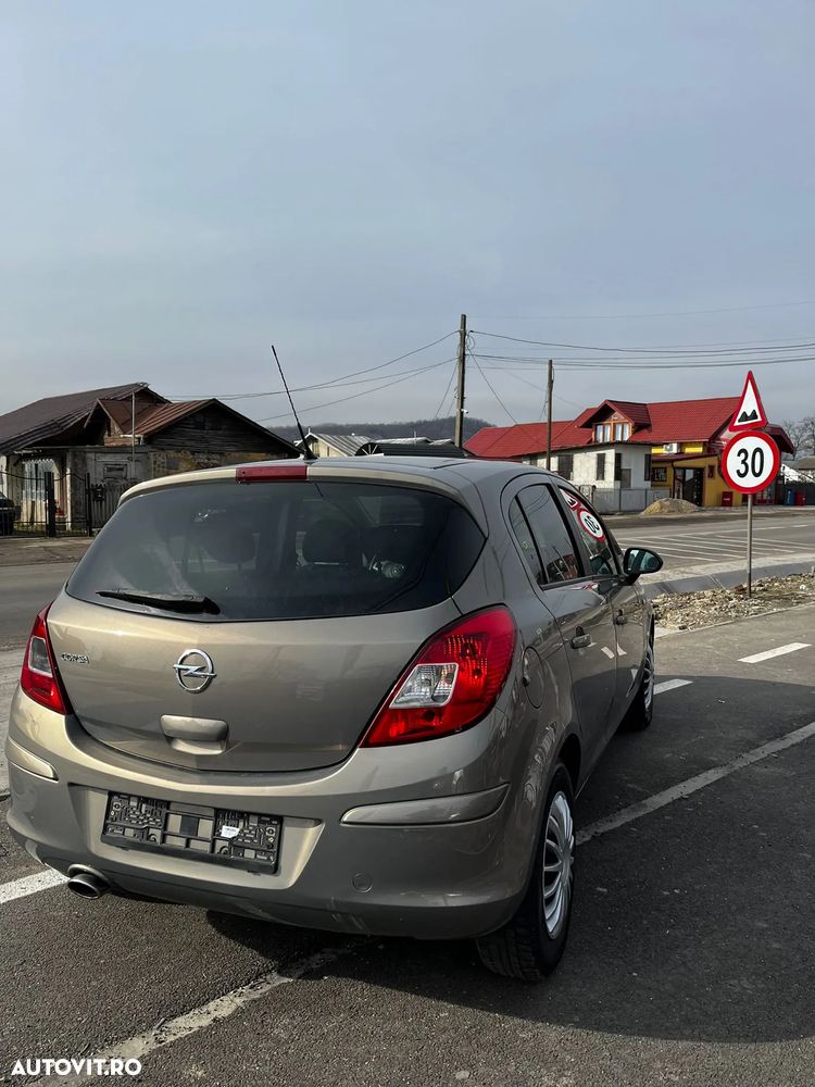 Opel Corsa 1.4 16V Satellite - 25