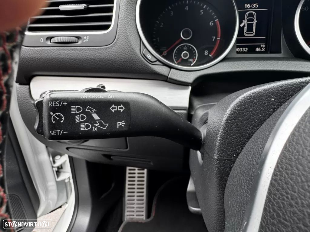 VW Golf 2.0 GTI DSG adidas - 20
