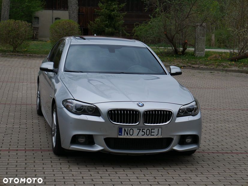 BMW Seria 5 528i xDrive Sport-Aut Luxury Line - 3