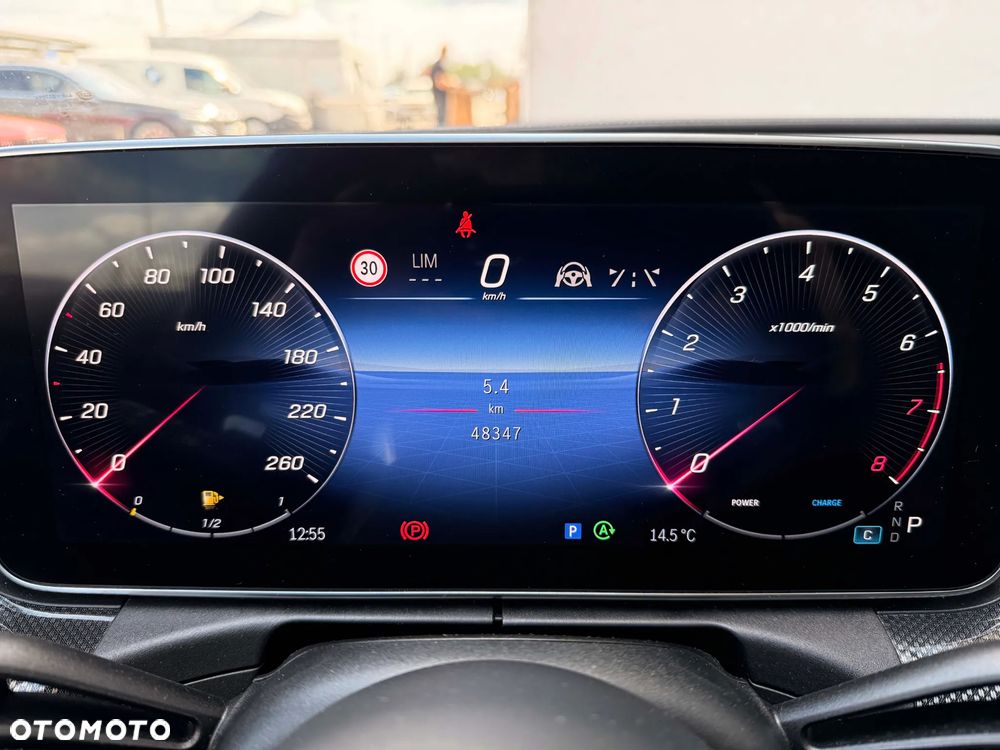 Mercedes-Benz Klasa C 300 9G-TRONIC AMG Line - 33