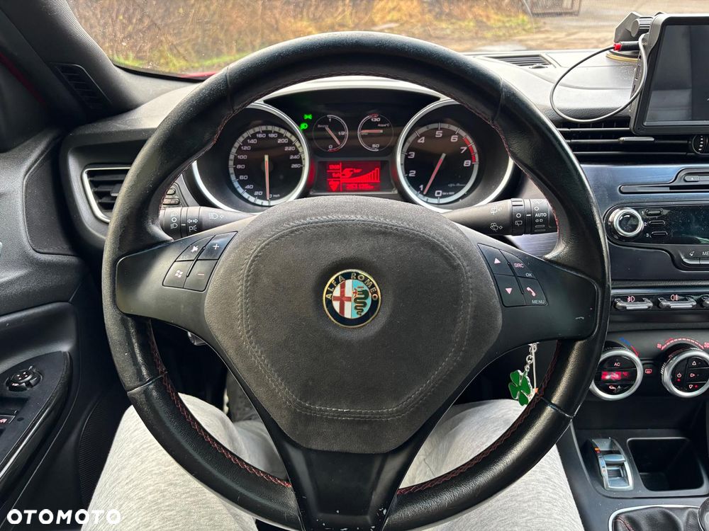 Alfa Romeo Giulietta - 12